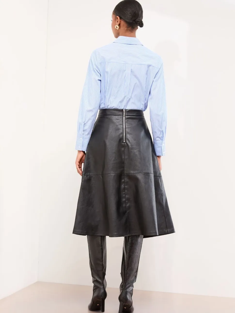 Zwart imitatieleer - Lipsy Textured Fit and Flared Midi Skirt