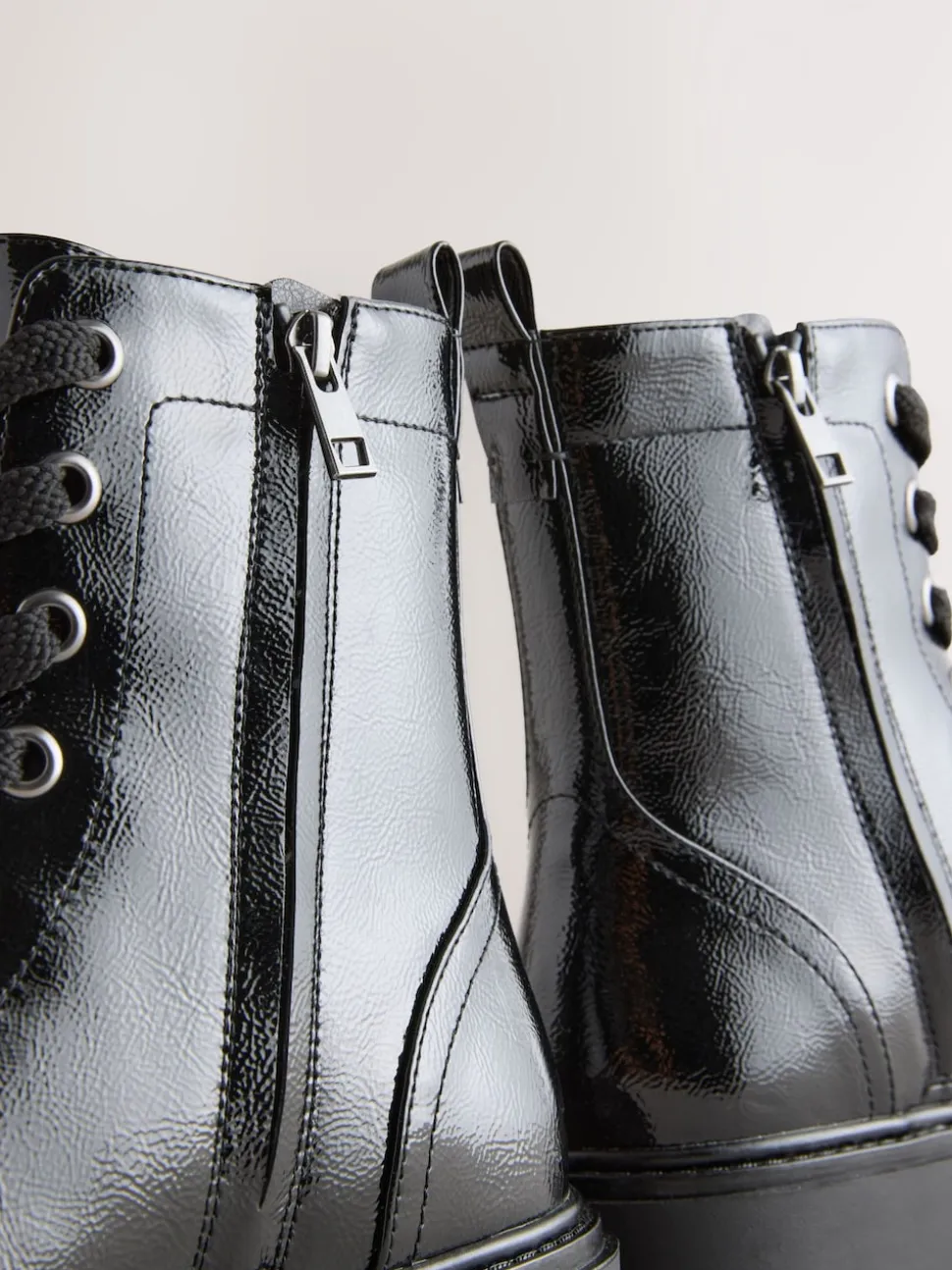 Zwart lak - Forever Comfort® veterlaarzen