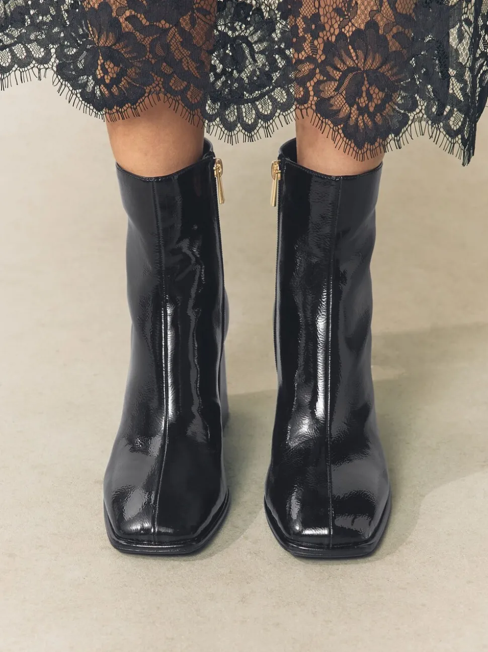 Zwart lak - Forever Comfort® Square Toe Block Heel Ankle Boots