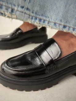 Zwart lak - Loafers met dikke zool