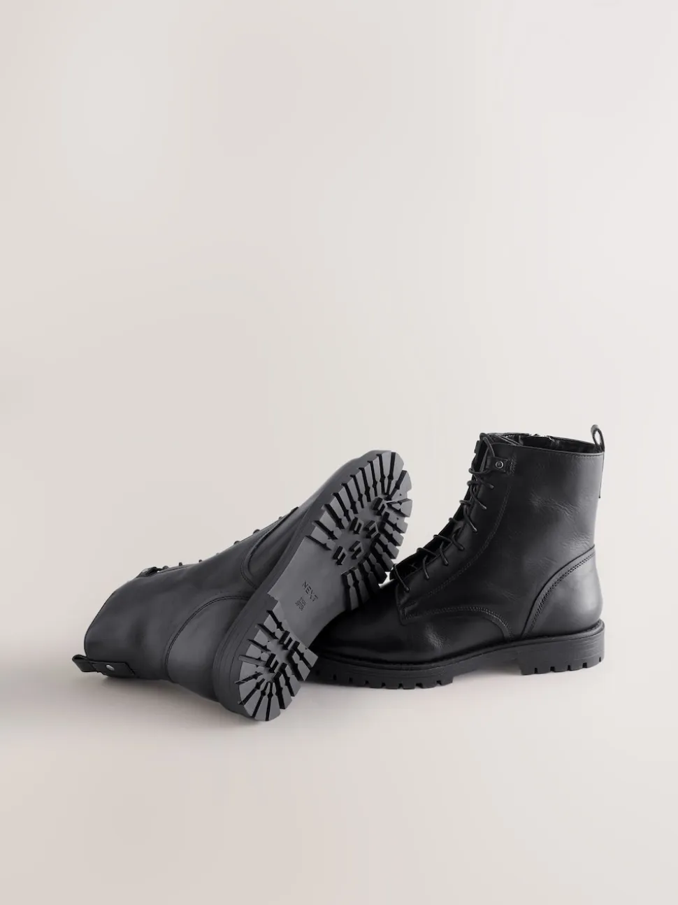 Zwart leer - Forever Comfort® veterlaarzen met vierkante neus