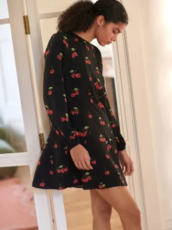 Zwart met kersenprint - Mini Long Sleeve A-Line Seam Detail Dress