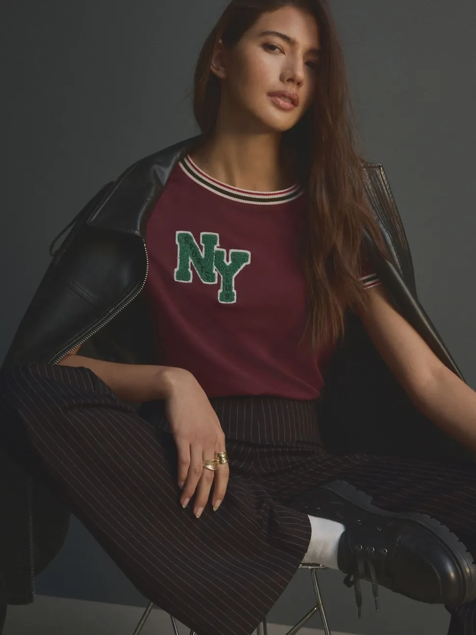 Zwart met krijtstreep - Smoothing Ponte Jersey Broek met Wijde Pijpen