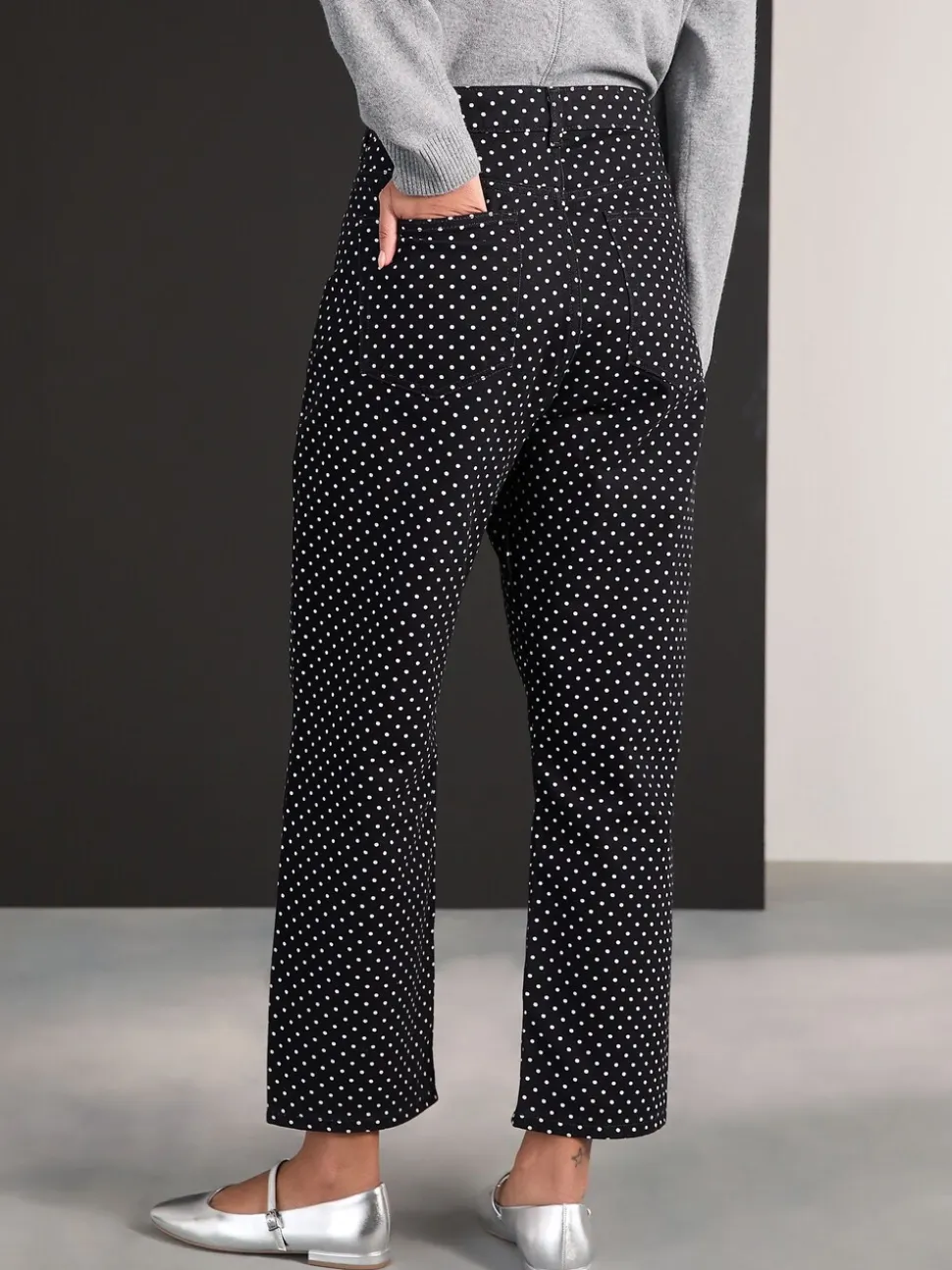 Zwart met stippen - Straight Leg Jeans