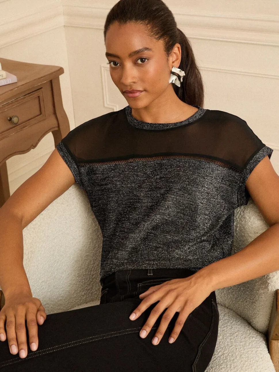 Zwart metallic - Love & Roses Satin Front V-Neck Short Sleeve Top