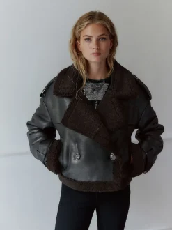 Zwart/chocoladebruin - Faux Shearling Cropped Aviator Jacket