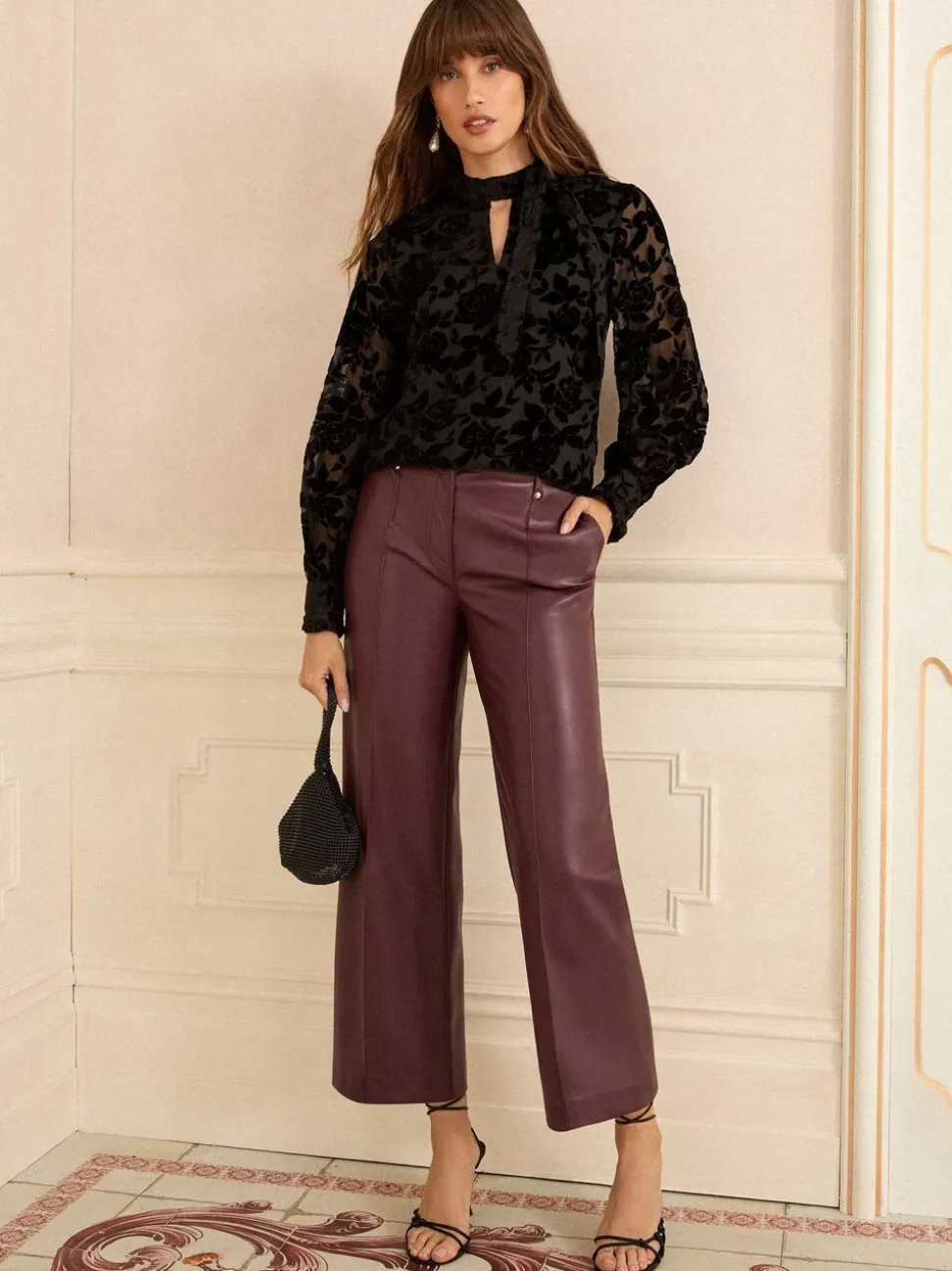 Zwarte fluwelen Devoré - Love & Roses blouse met lange mouwen en striksluiting
