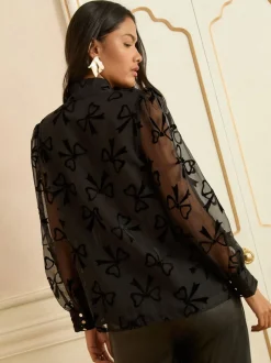 Zwarte Fluwelen Strik - Love & Roses blouse met lange mouwen en striksluiting