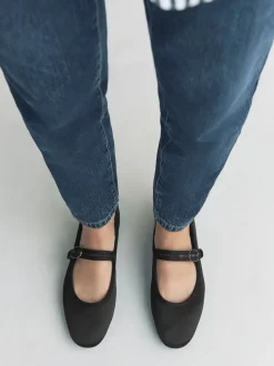 Zwarte satijn - Forever Comfort Round Toe Buckle Detail Mary Jane Shoes