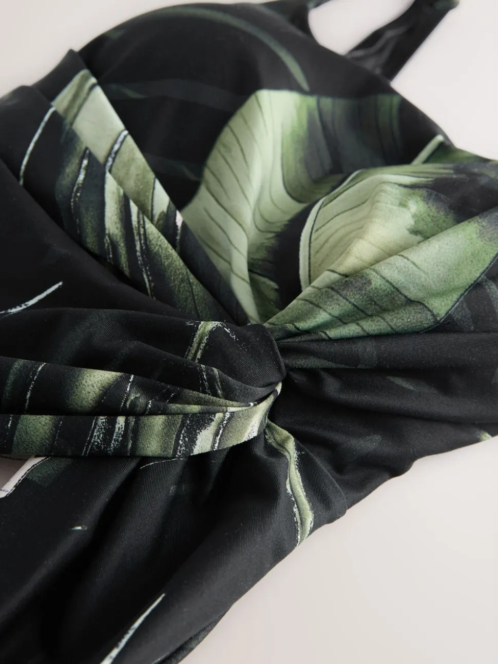 Zwart/groen blad - Twist Scoop Buikcorrigerend badpak