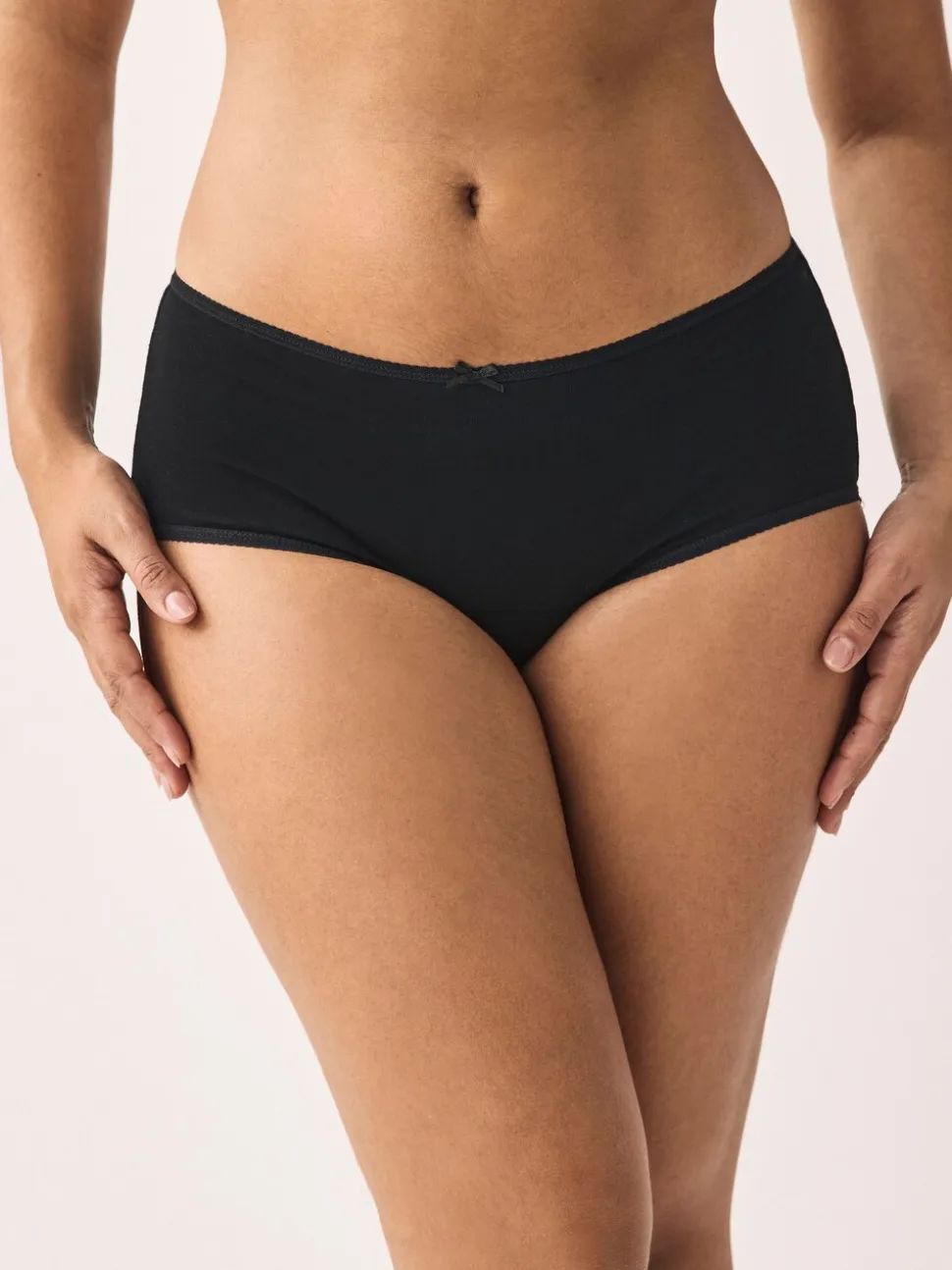 Zwart/pastelroze huidskleur/wit - Set van 5 slips met hoog katoengehalte