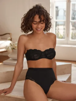 Zwart/praline huidskleur - Kanten strapless multiway beha's zonder vulling 2 set