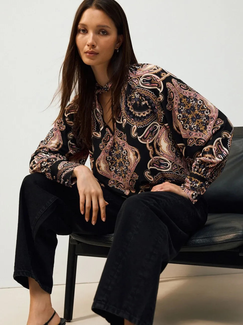 Zwart/Roze paisley - Long Sleeve Twist Neck Jersey Blouse