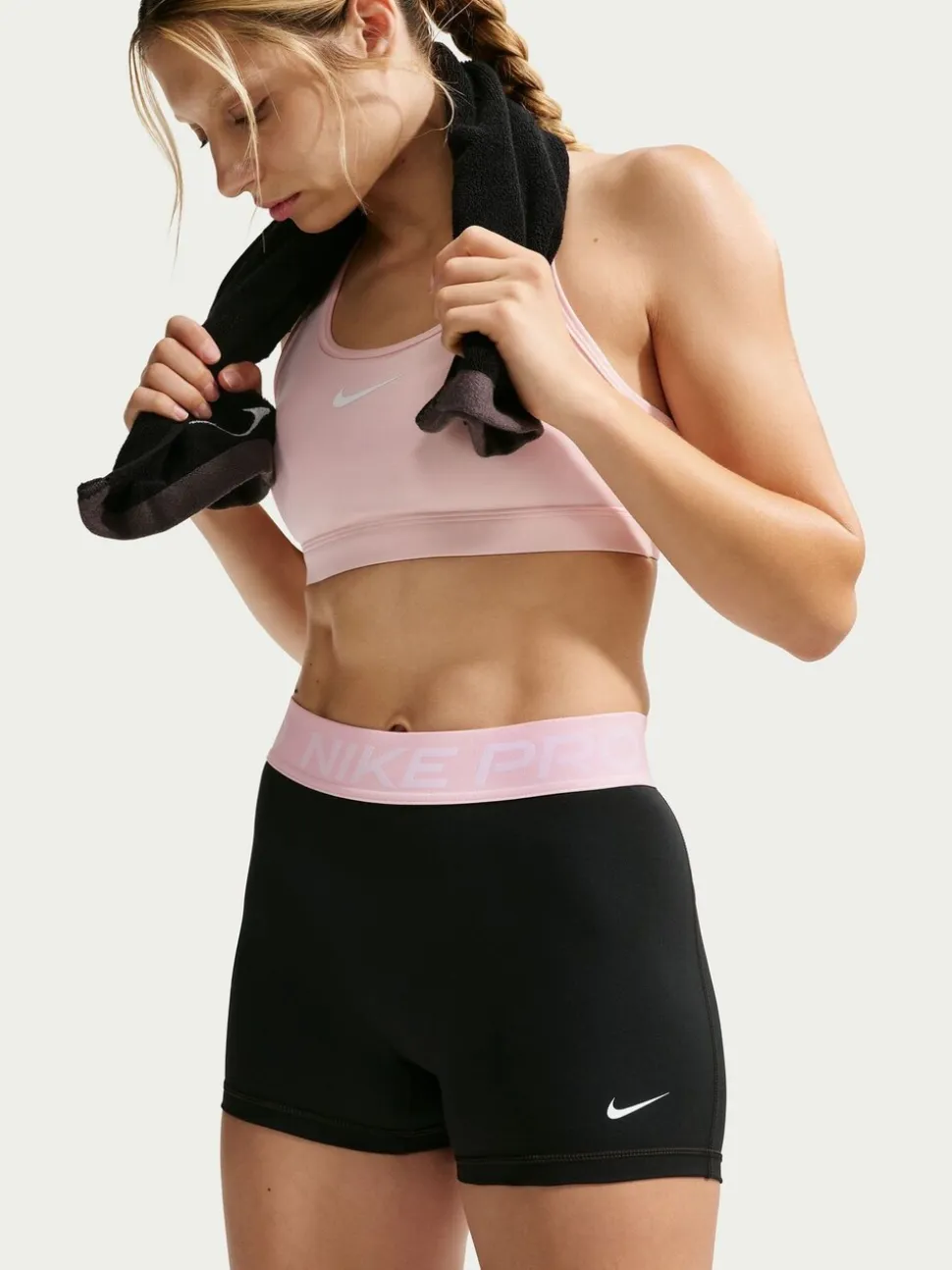 Zwart/roze schuim - Nike Pro Mid-Rise 3" Biker Shorts
