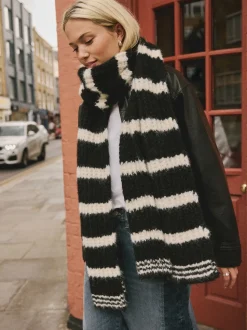 Zwart/wit - Knitted Wool Blend Striped Scarf