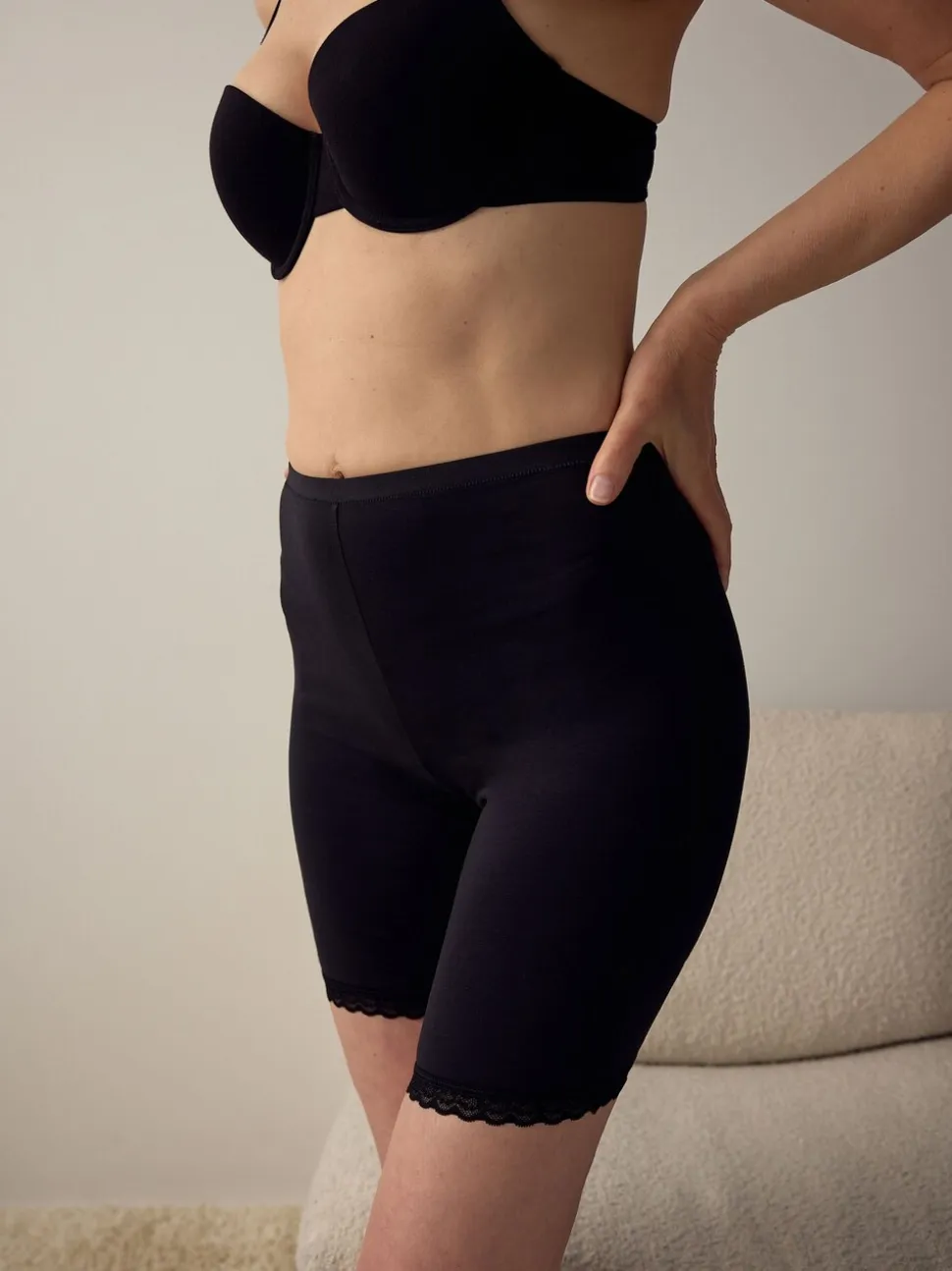 Zwart/wit - Menopause Friendly Cooling Thigh Smoothing Shorts 2 Pack