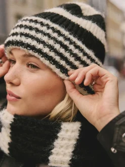 Zwart/wit - Stripe Knitted Beanie Hat